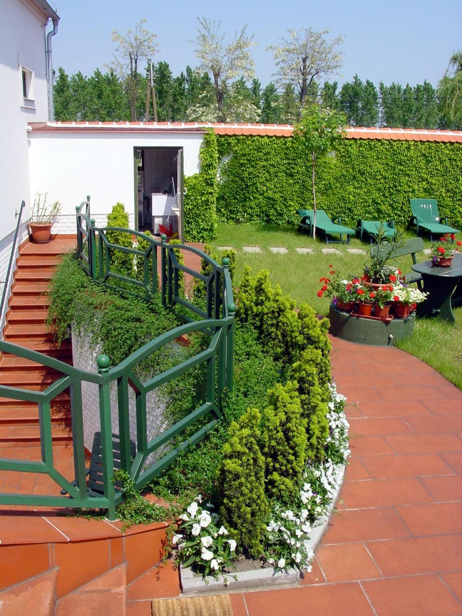 Tornácos Hotel - Hegykő Exterior foto